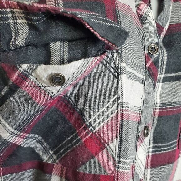 Maurices Red Plaid Button Down Shirt L Long Sleeve Collared Lightweight Cotton B - Picture 6 of 7